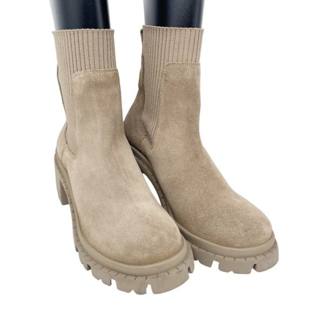 Steve Madden Women's Zappa Lug Sole Bootie Mushroom Size 9.5 M